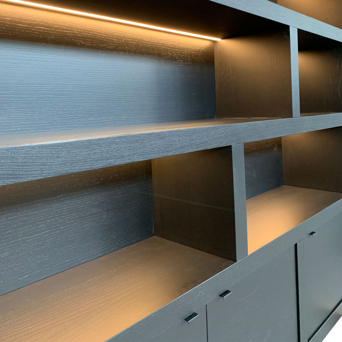 Biblioteca SQR 11 stejar masiv neagra detaliu 8